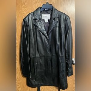 Men’s leather coat size large